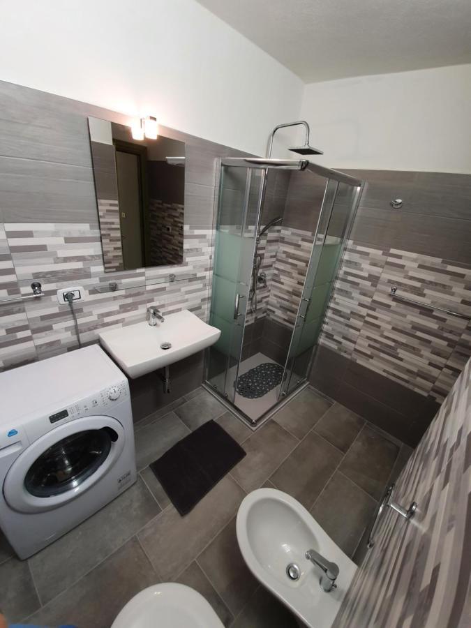 Yellowhouse Apartment Кала Гононе Екстериор снимка